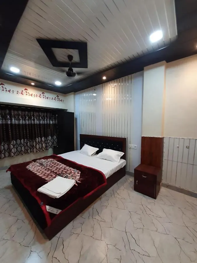 Raghuvanshi Paying Guest House location
